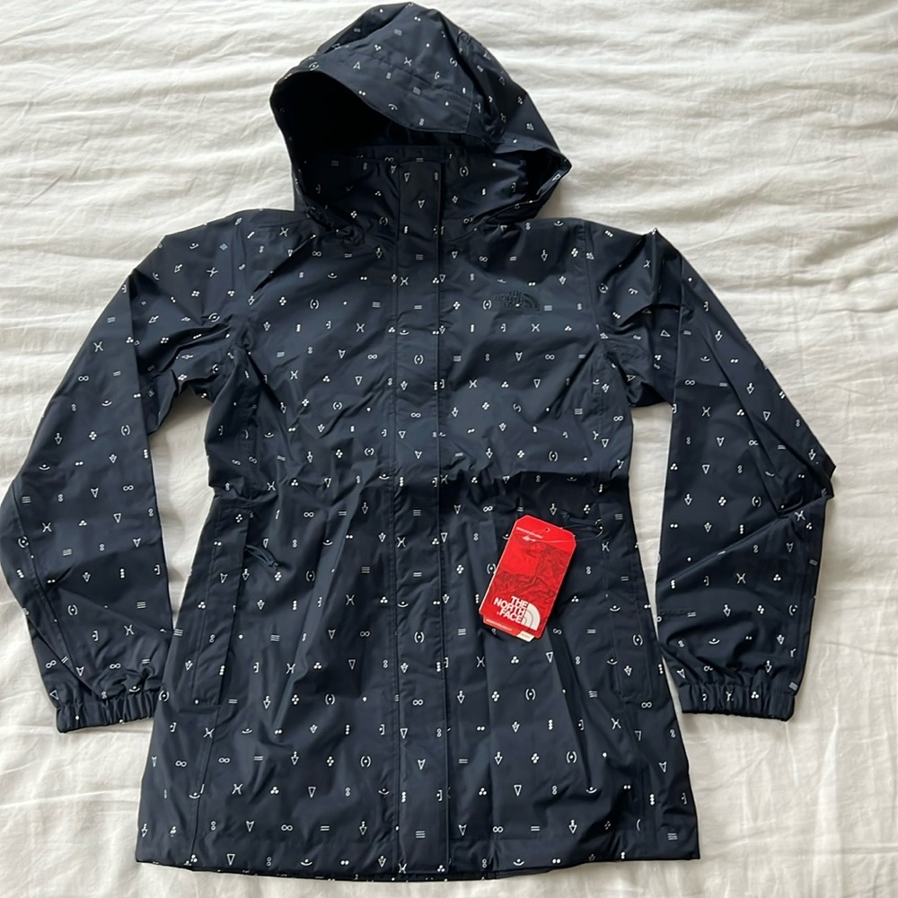 NWT The North Face Resolve Parka Rain Coat Jacket Dryvent Navy Blue S
